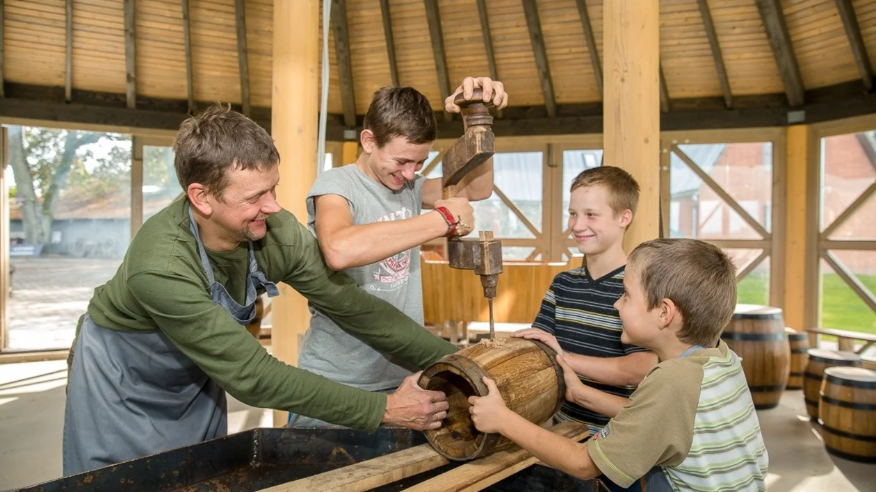 Baltic Pictures-GO-1718