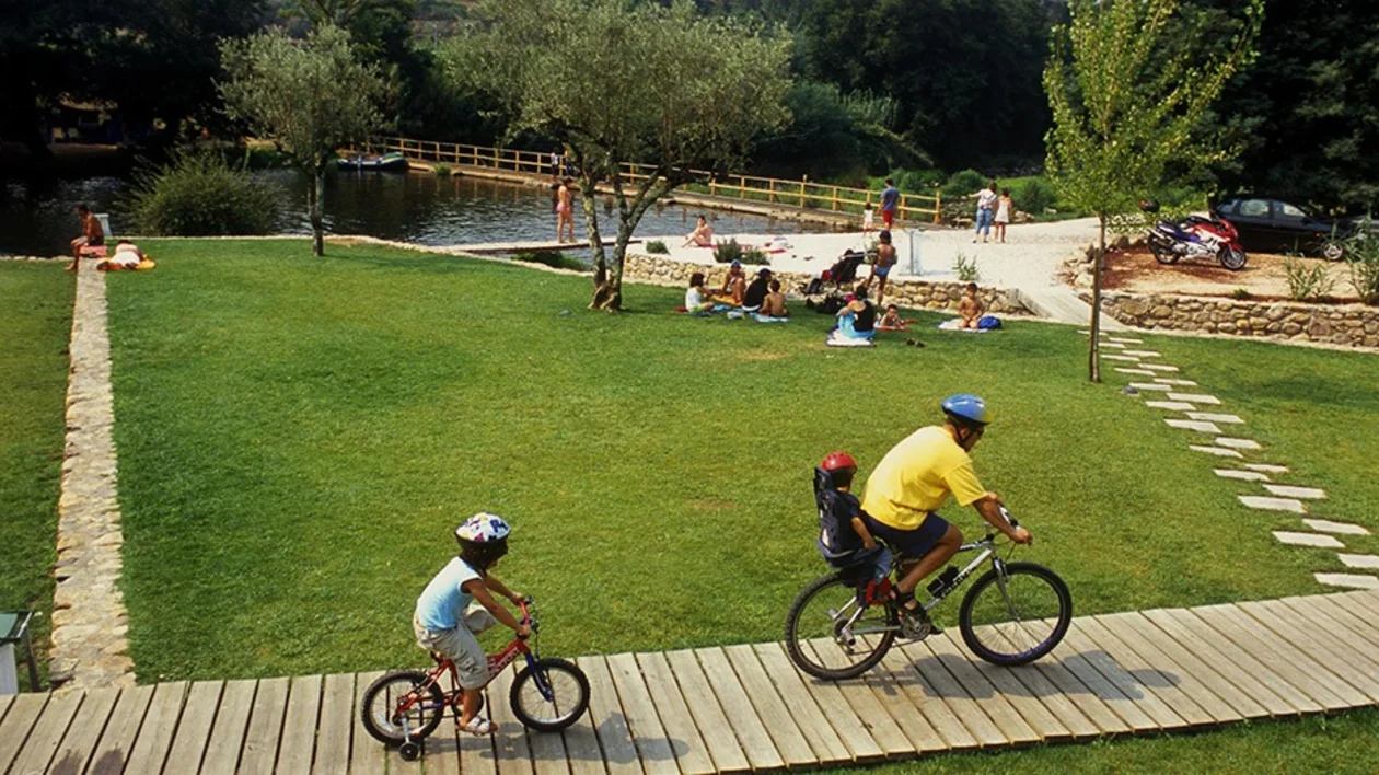 Praia Fluvial - Aldeias do Xisto 1000x525