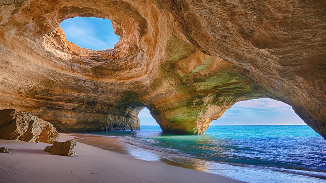 Algar Benagil, Algarve. ©Bruno Carlos ©Algar Benagil.