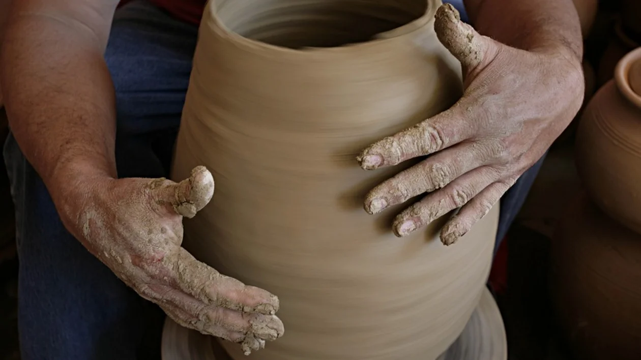Clay pottery © Lazar Rančić Ceramics Studio
