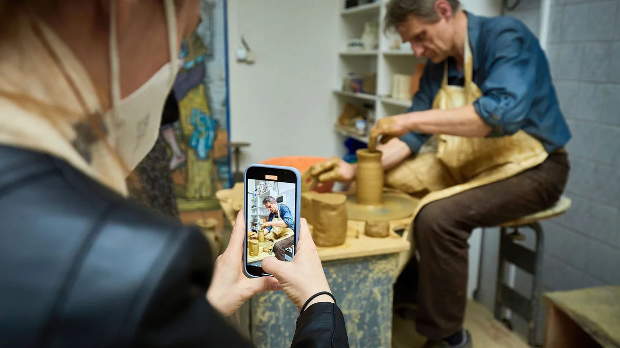 At the Slovak Folk Majolica in Modra skilled craftors will teach you how to spin the pottery wheel © SLOVAKIA TRAVEL, Martin Šopinec.