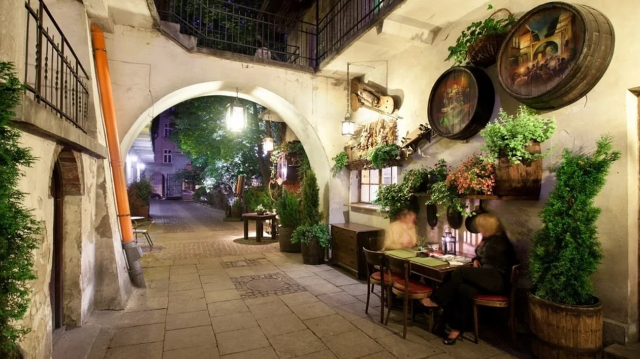 One of the restaurants in the Kazimierz in Kraków © NTO (POT)