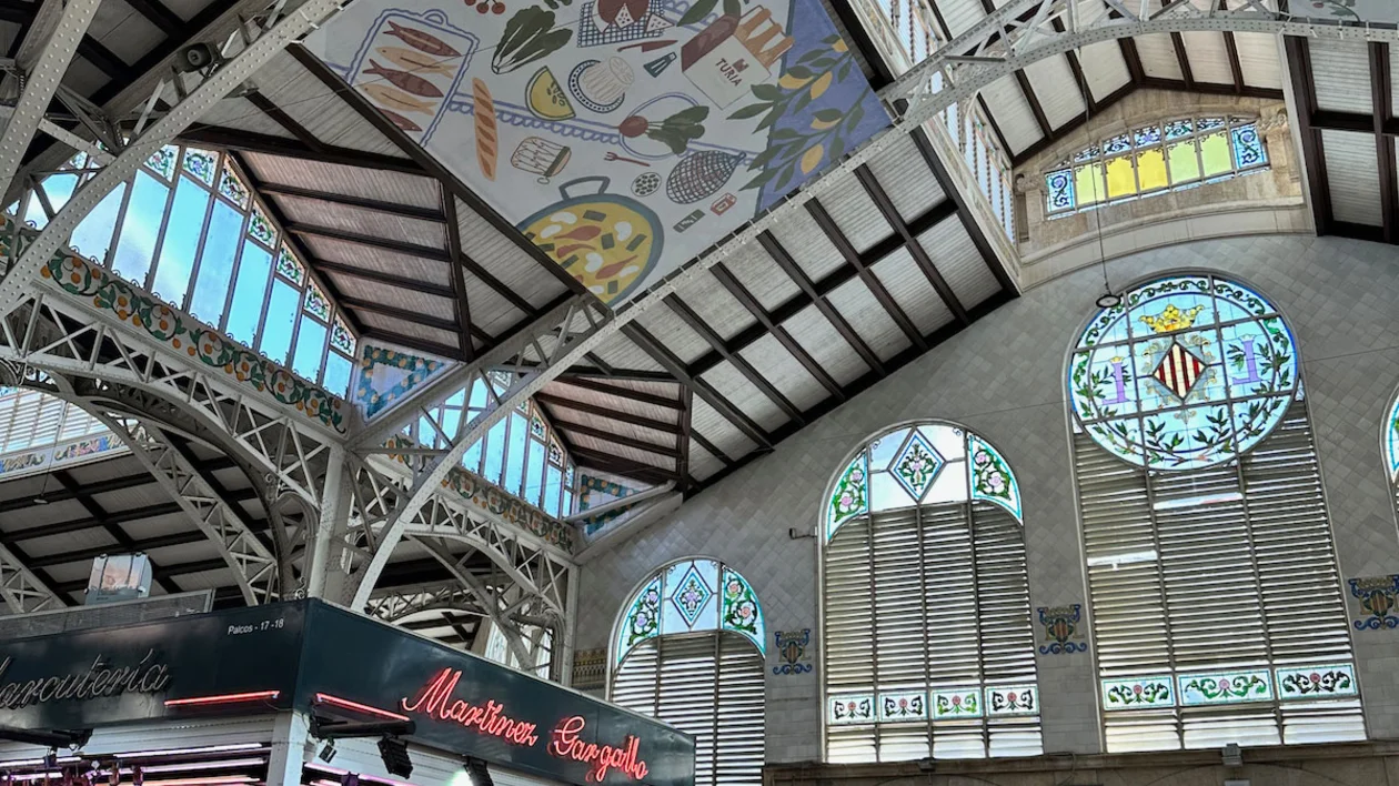 Indulge in the sights, sounds, and flavors of Valencia's iconic Mercado Central.