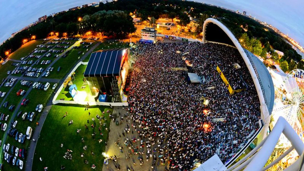 Enjoy great entertainment with your beer at the Beer Festival Õllesummer in Estonia.