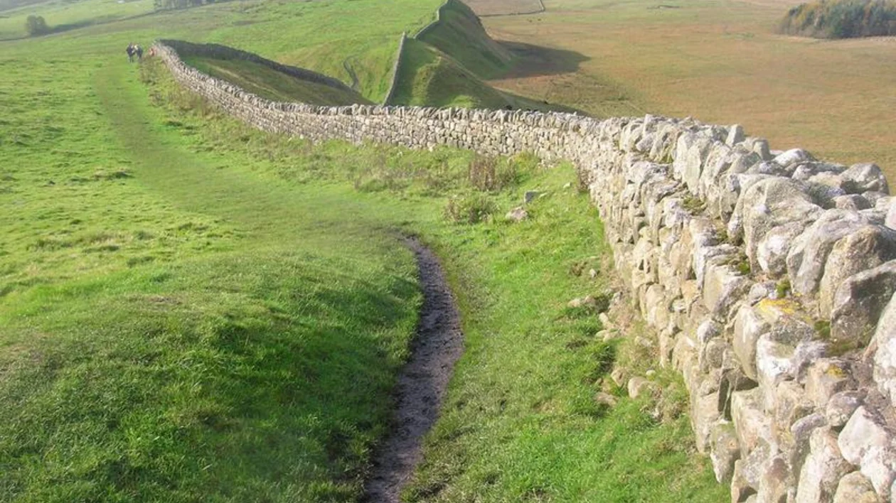 Hadrian's Wall stretches over 115 km in the North of England. 