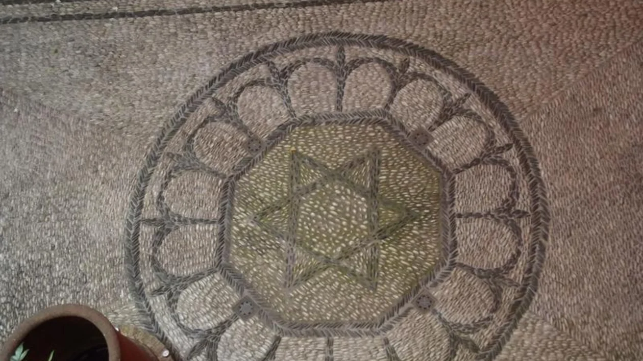 Immerse yourself in the Sephardic culture in the Jewish quarter of Córdoba.