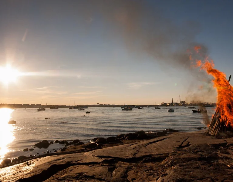 905821_10154170592635018_2851575290007533500_o