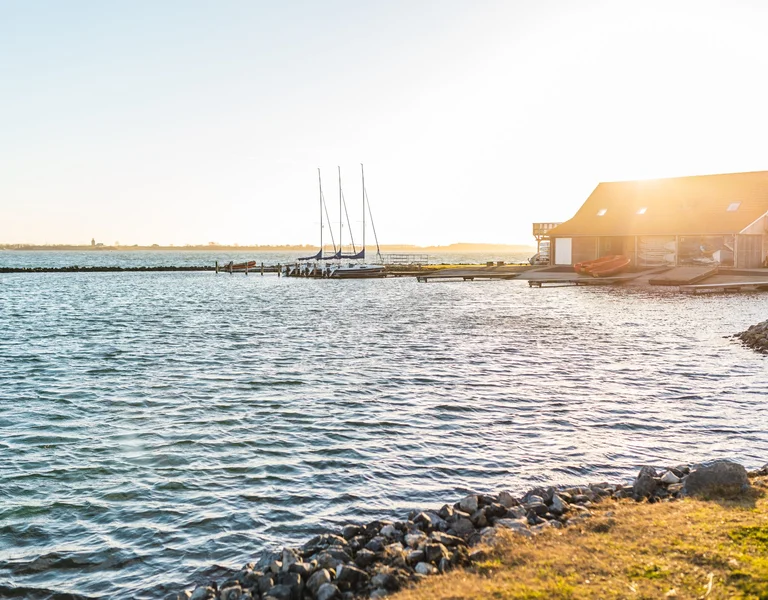 Abigail-van-Kooten-Photography--Outdoor-winter-escape-in-Goeree-Overflakkee,-view-over-Grevelingenmeer-8841