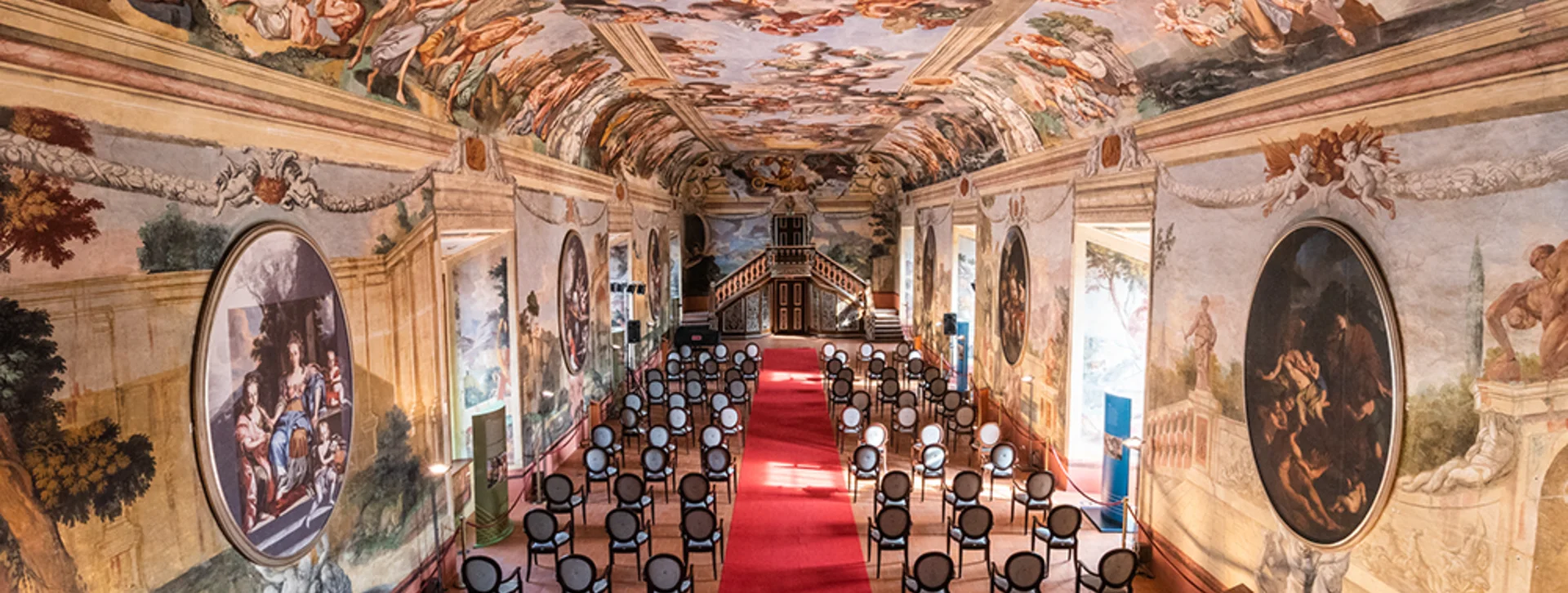 Capture images of the ornate frescoes at Brezice.