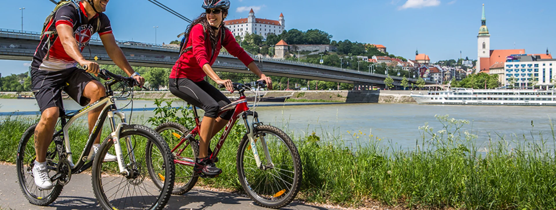 historic city center of Bratislava and the pristie nature of Žitný ostrov, the largest river island in Europe.