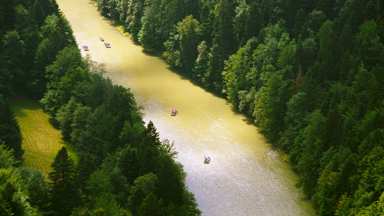 spływy tratwą na Dunajcu w Pieninach