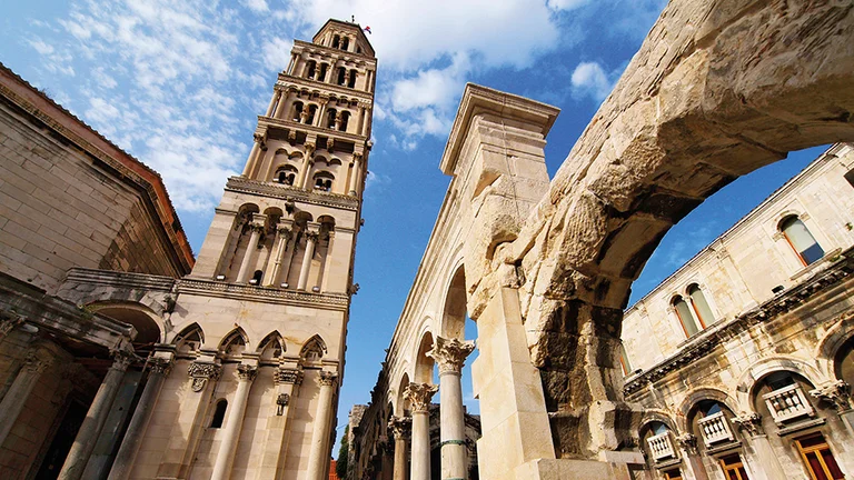 HTZ_2022_ETC_Visit-Europe_Diocletian-palace_1000x525
