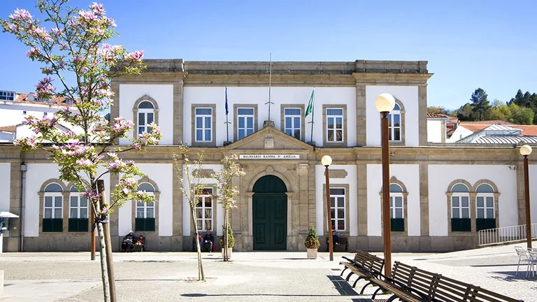 Visit the beautiful Termas S.Pedro do Sul - Balneário Raínha D Amélia to please body and soul