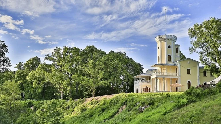 Spend the night in a room fit for a royal at Keila-Joa Manor