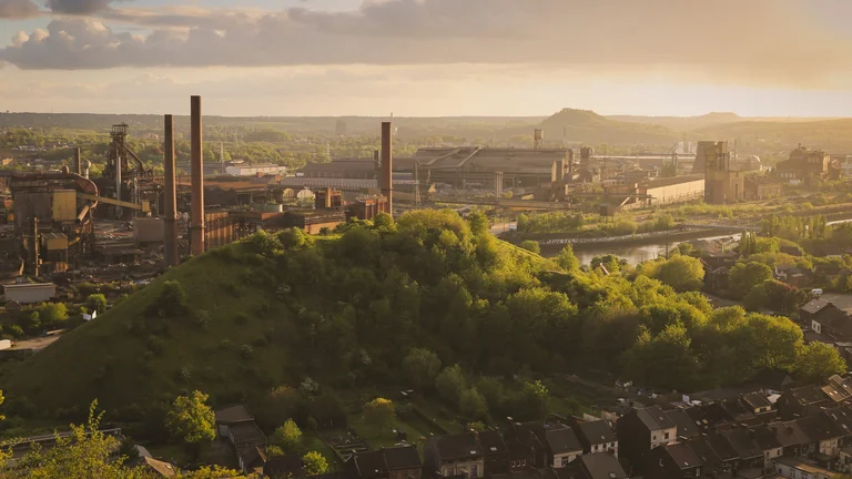 See nature and infrastructure in harmony in Charleroi