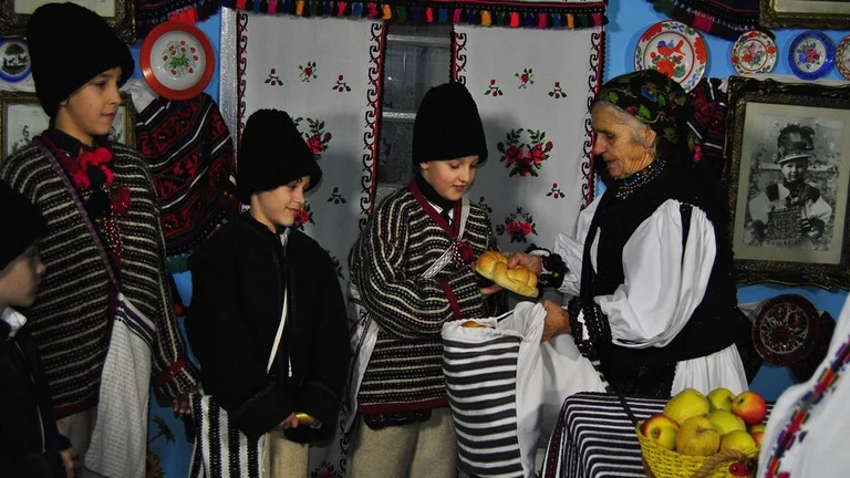 Enjoy the sight of traditional dress