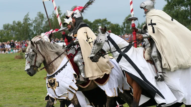 Join the throng to see the amazing re-enactment of the Battle of Grunwald.