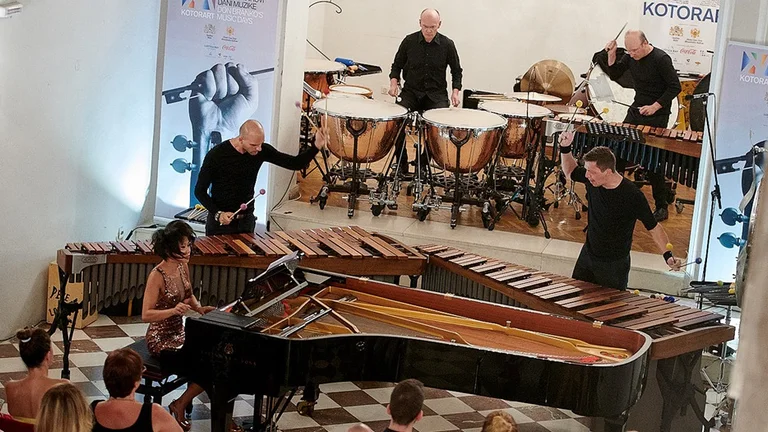 How about a piano and big xylophone performance? Come to the KotorArt festival!