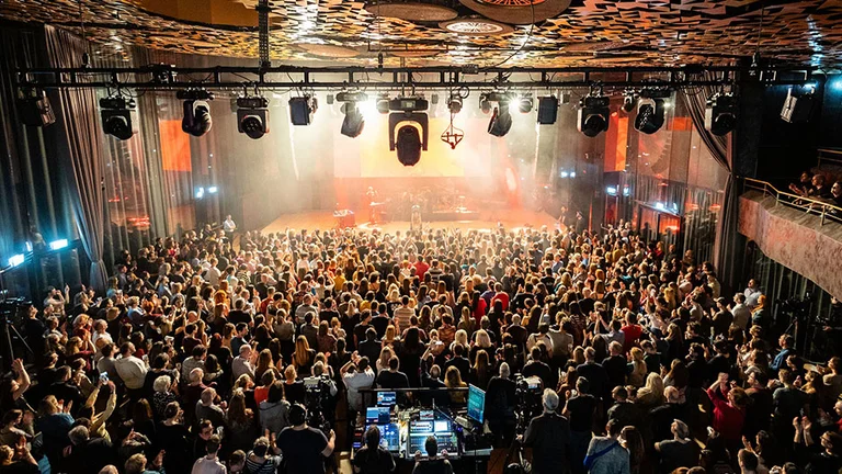 Join throngs of music lovers at the Concert Hall House of Music Hungary, and make it a full house!