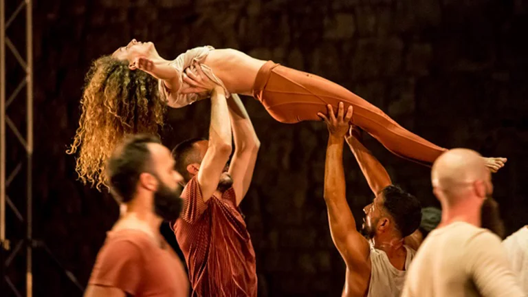 Watch amazing performances at the Dance and Non-Verbal Theatre Festival in Svetvinčenat.