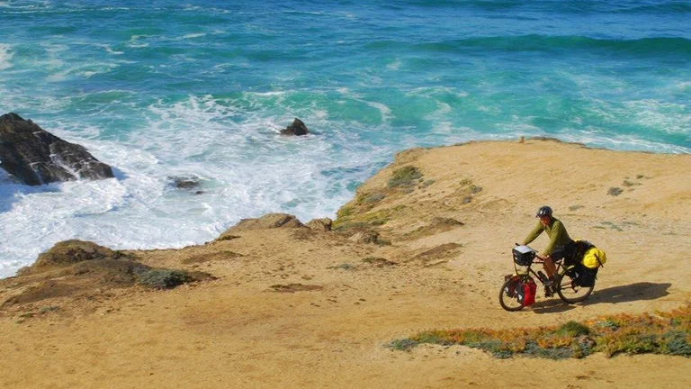 Cycle along the Alentjo coast.