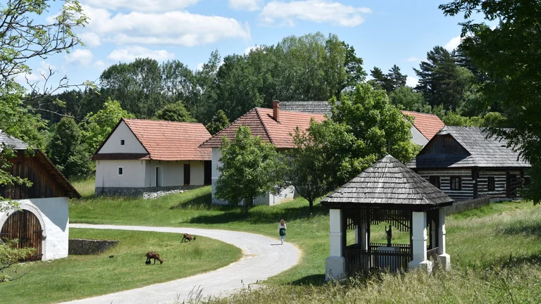 More than 20 historical buildings are open to visitors, allowing you to step inside and experience the past in an exceptionally vivid way.