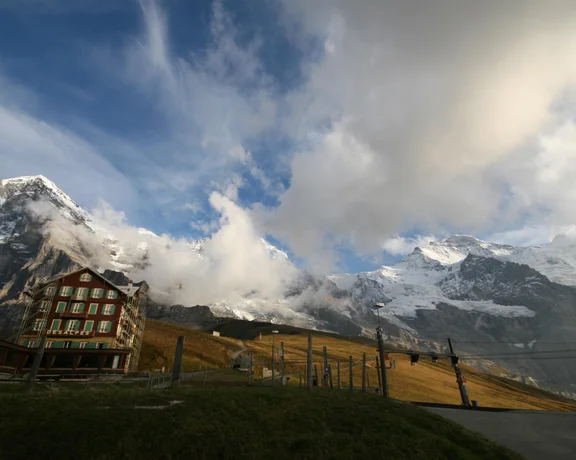 Hotel Bellevue en los Alpes, Suiza