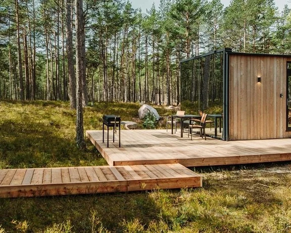 Spend the night in nature without giving up the creature comforts of home