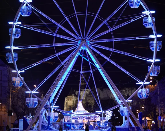 Soak up the hustle and bustle of the city from the 32-metre-high Eye of Košice ferris wheel. It offers a breathtaking view of Slovakia's second largest city lit up by Christmas decorations