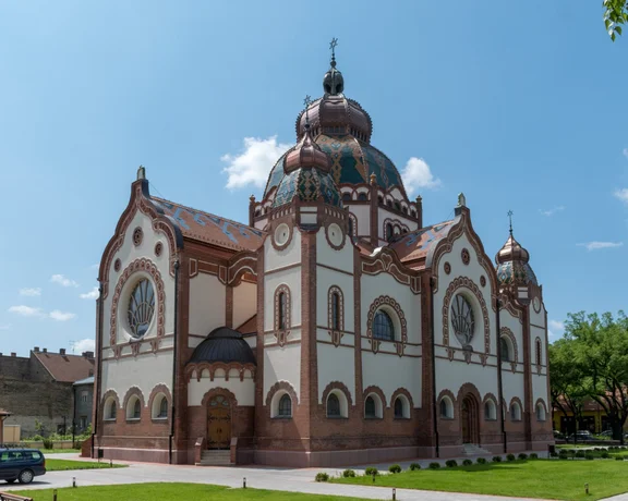 You'll see the beautiful Synagogue Subotica as you travel the Route of Jewish Heritage.