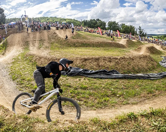Cheer on contestants at the annual Bikefest Kálnica, one of Slovakia’s most unforgettable cycling events.