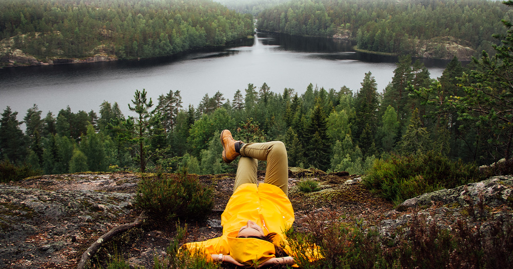 One major goal of establishing Finland’s national parks was to give everyone the opportunity to relax and enjoy nature. Experience it yourself! © Julia Kivelä