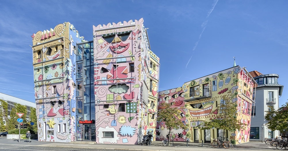 You have to smile at the sight of Braunschweig's Happy Rizzi House