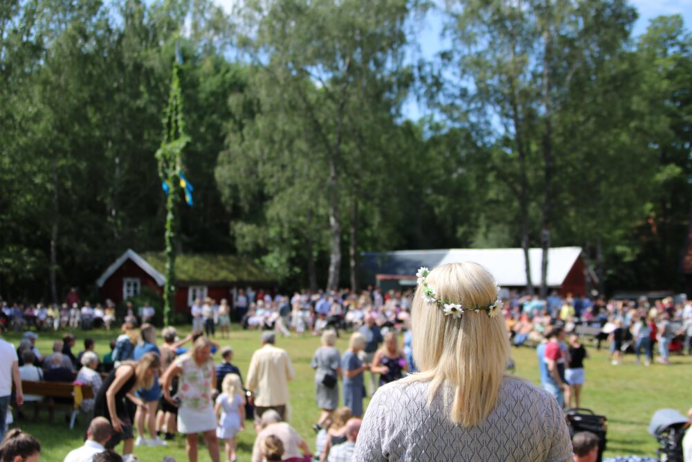 Celebración del Midsommar (solsticio de verano) en los países nórdicos