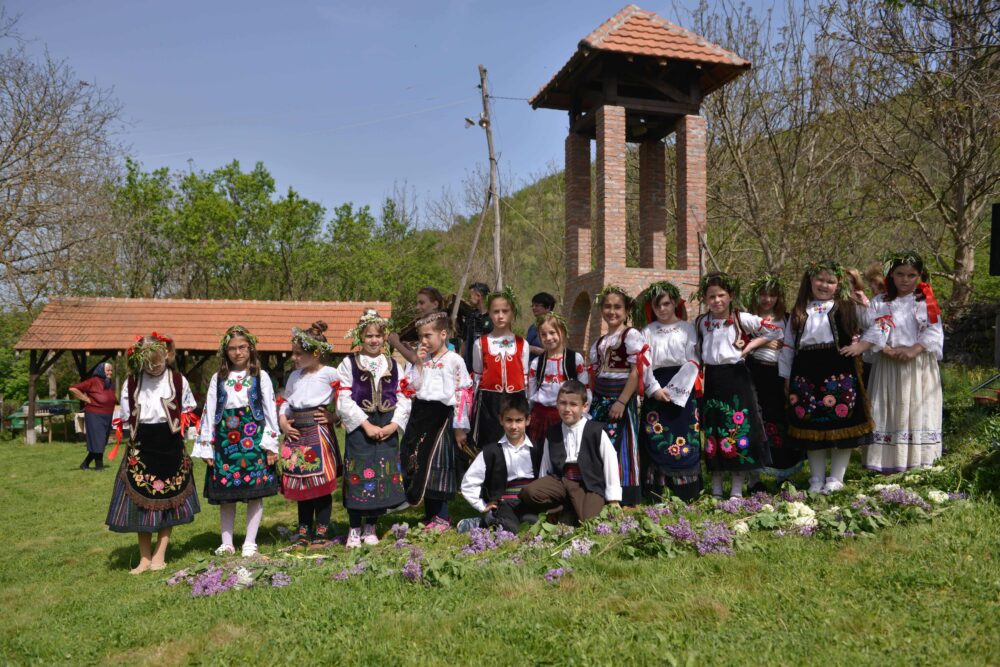 See a traditional children's St. George’s Day prayer, Knjaževac, Serbia